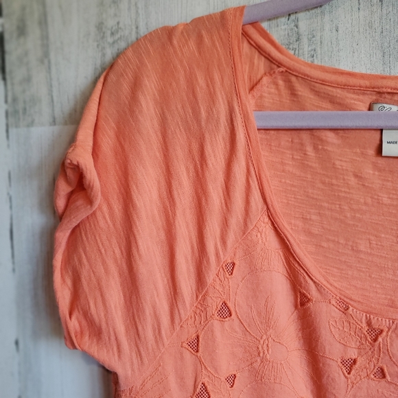 Lucky Brand Floral Eyelet Over Mesh Tee Shirt 0010 - Picture 4 of 6